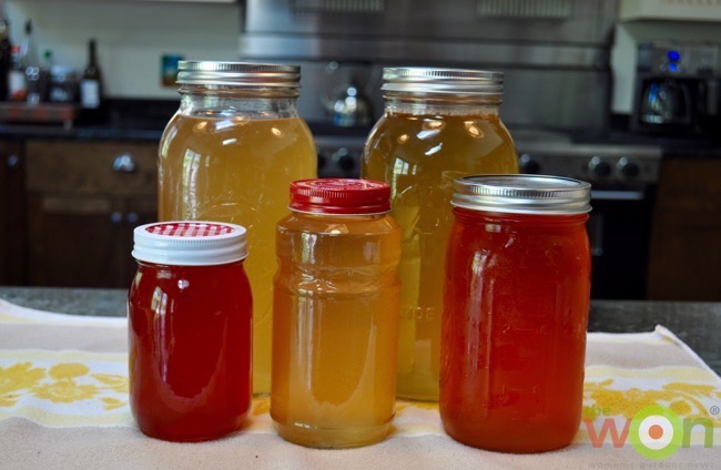 kombucha-tea-jars