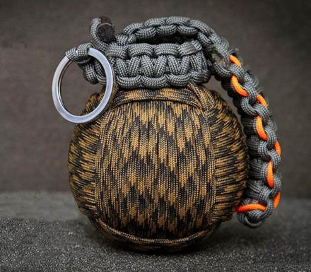 this-paracord-survival-grenade-is-filled-with-survival-tools-thumb