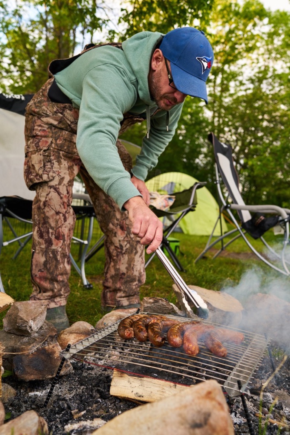 camping grilling
