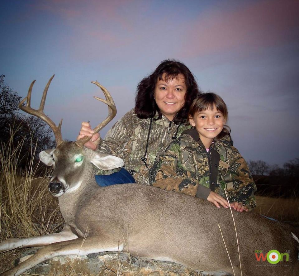 Emily Perreira 02 hunting with her mother