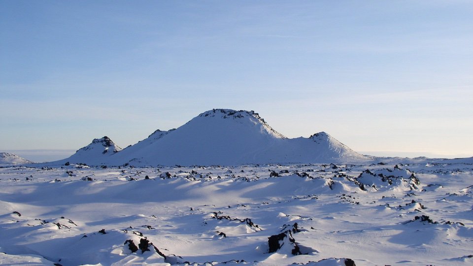 cratersofthemoon_snow-spatter-cones_nps Snowshoes