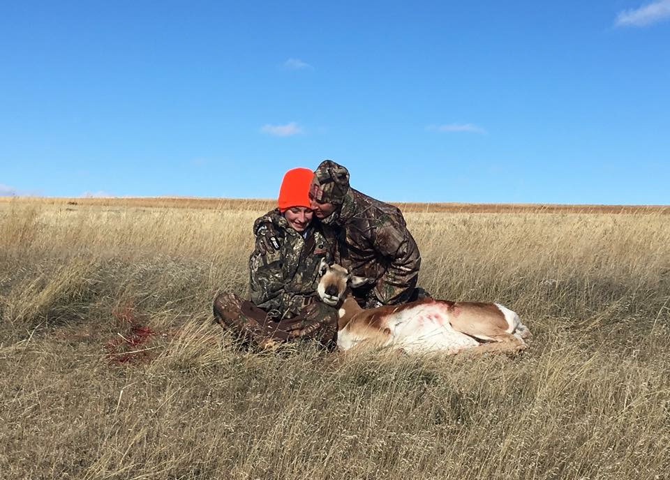 Mirra Macy and me sharing a pecial moment on our youth hunt 2017 Shantane Strohschein