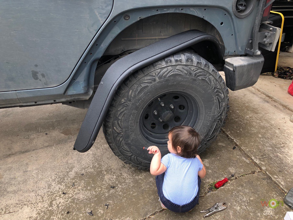 Extreme-Terrain-Installing-Fenders-Baby fender flares