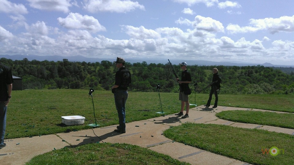 2girls hunting trap team