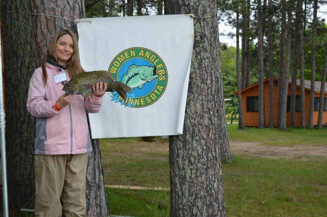 women-anglers-MN