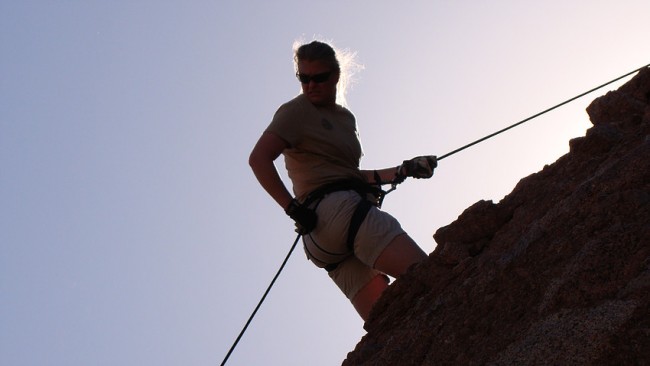 arizona-outdoor-women-repeling