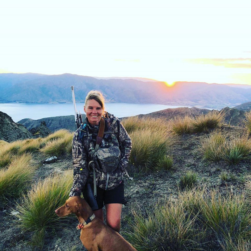 Stacey Thorburn New Zealand sunset with dog