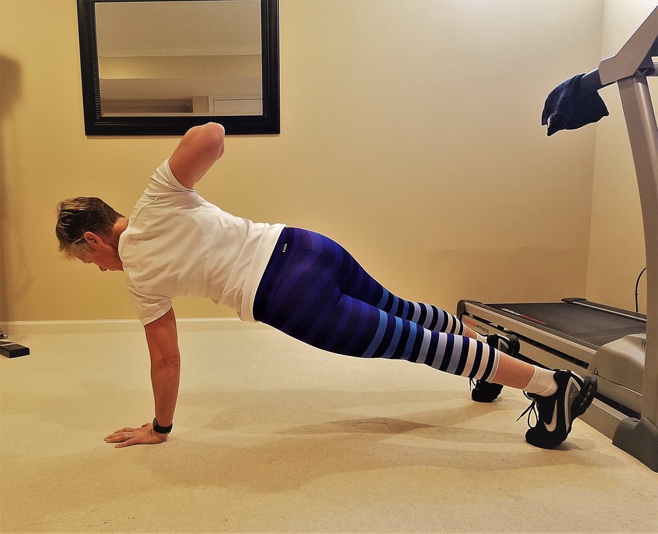  Plank Row upper body strength