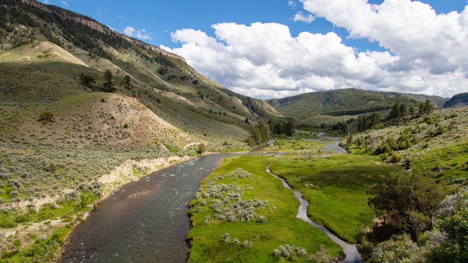 yellowstonenp_gardner-river-from-lava-creek-trail_jacob-w-frank_nps