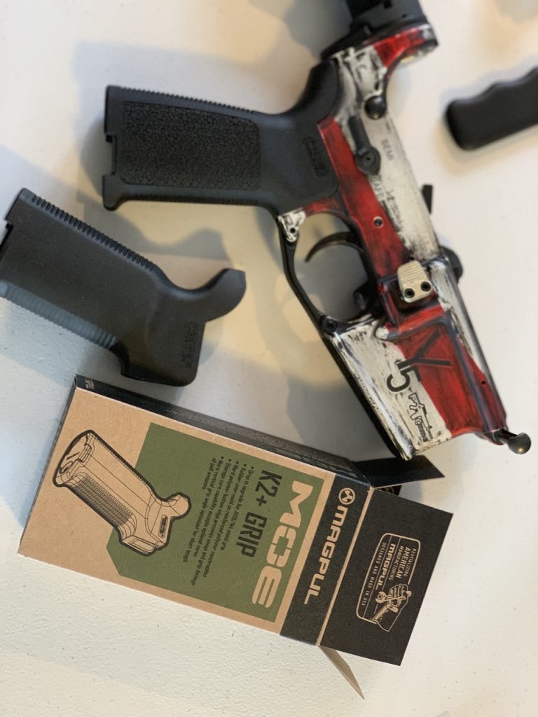 Grip on pistol Customize an AR