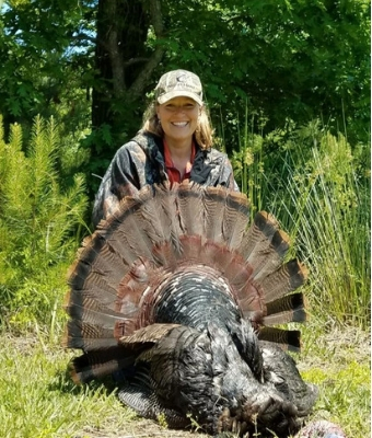 Vicky Mullaney turkey hunt feature