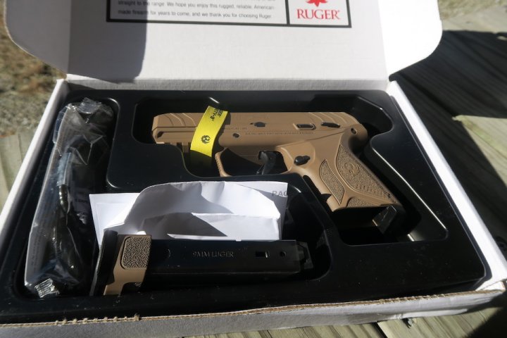 Ruger Security-9 Compact in Dark Earth