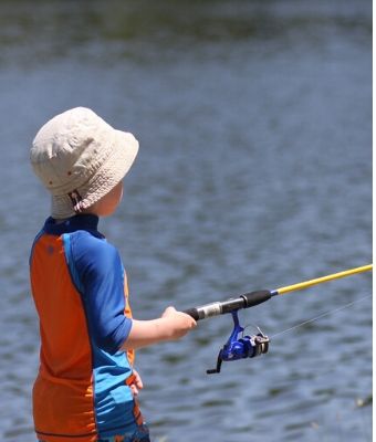 How to Teach a Child to Cast a Fishing Rod