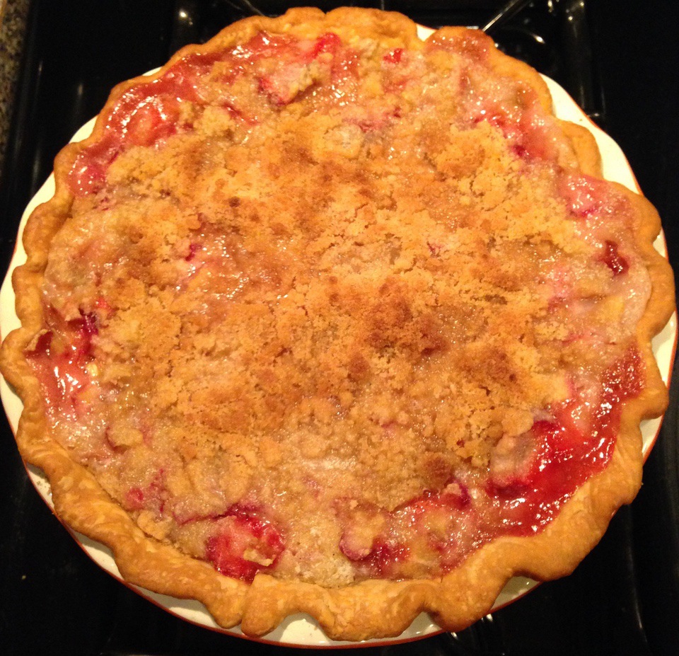 Strawberry Rhubarb crumble Fruit pies