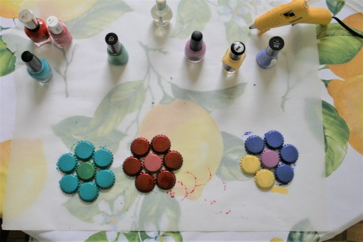 Upcycled Bottle Cap Flowers Nail Polish