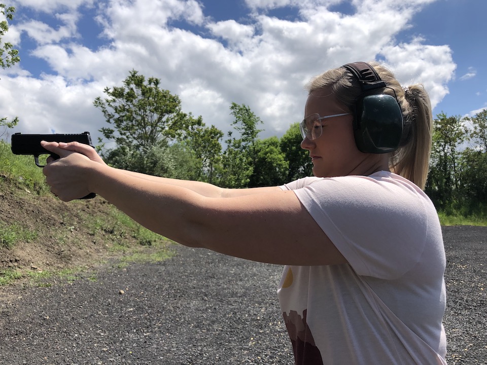 buerling support side shooting on her  Trip to the Range