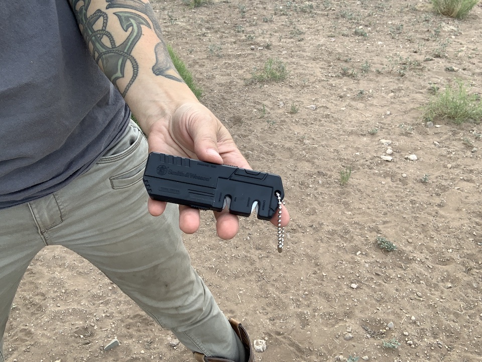 https://www.womensoutdoornews.com/wp-content/uploads/2020/07/Smith-Wesson-Knife-Sharpener-1.jpg