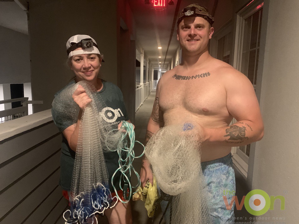 Babbs and Ian cast net fishing for shrimp