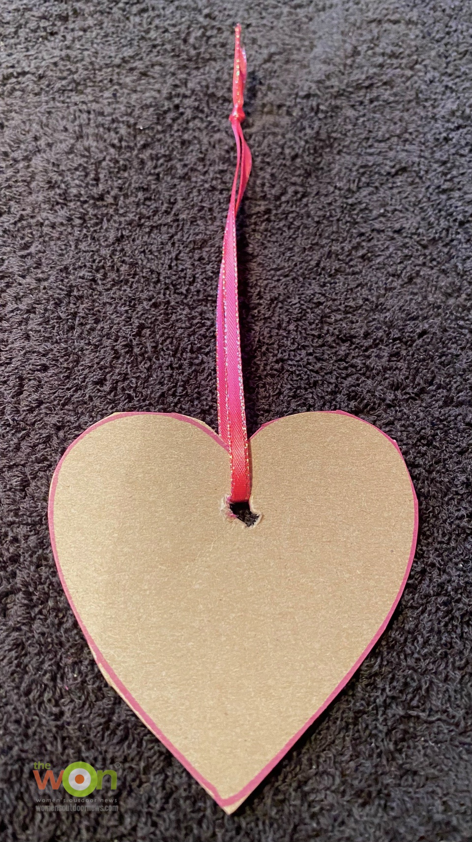 cardboard heart for birdseed application