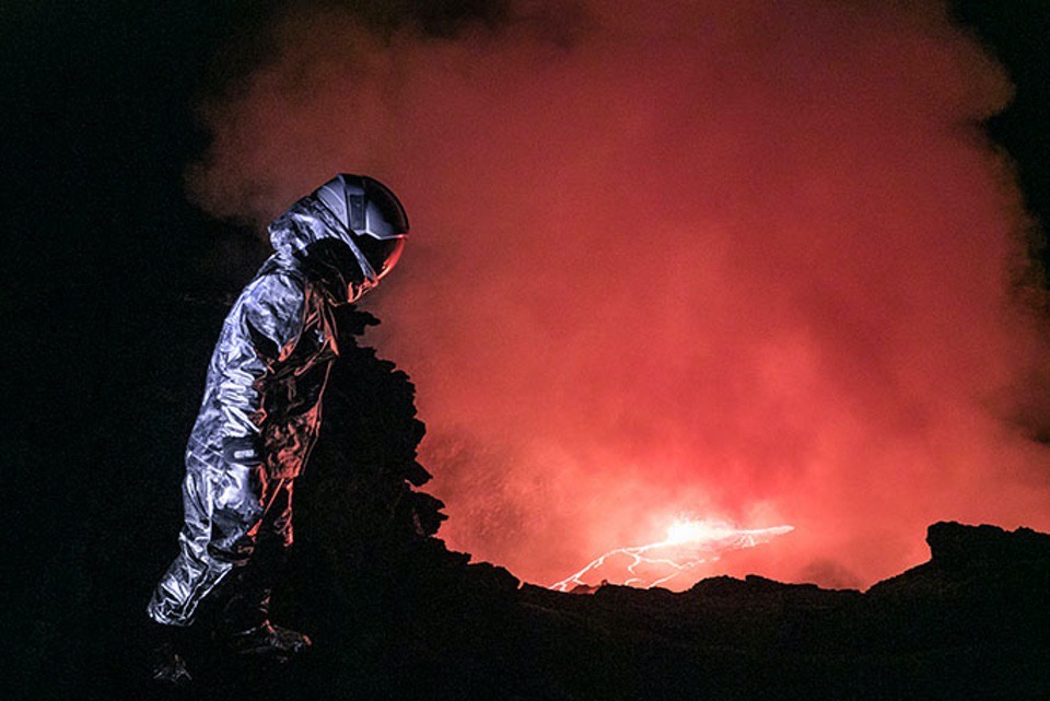 Karina Oliani_GWR_Longest Tyrolean traverse over a lava lake