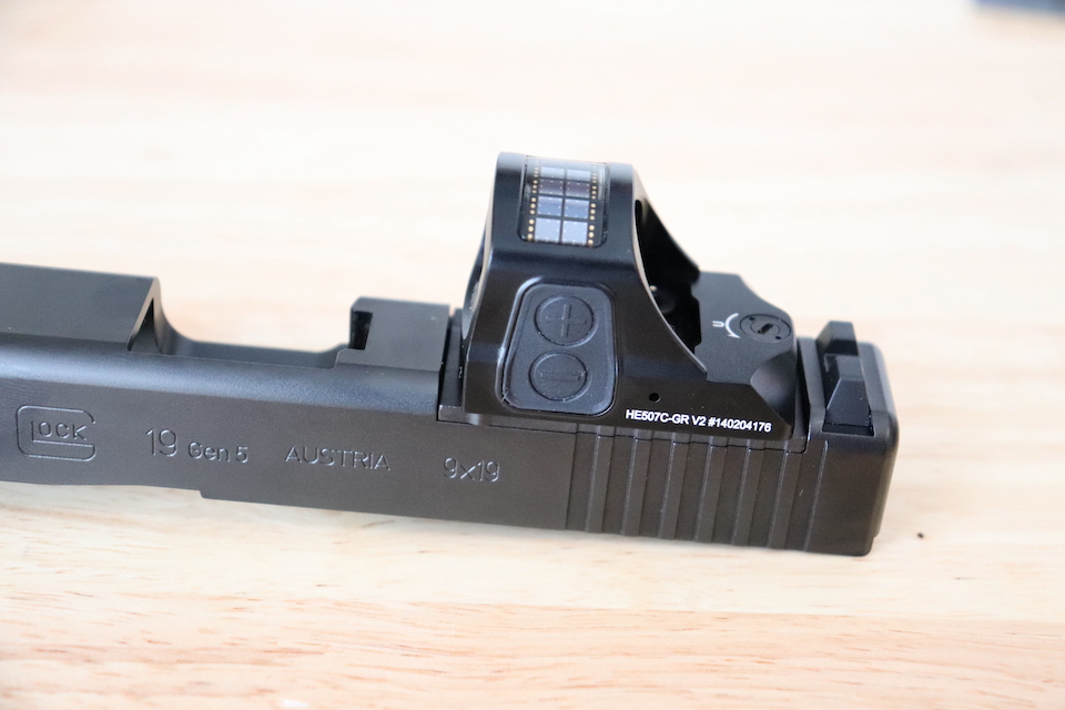 GLOCK 19 MOS slide with Holosun 507C mounted