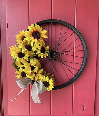 Bike Wreath feature