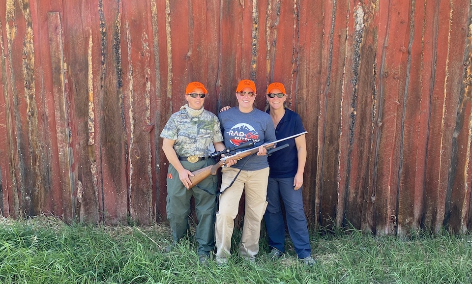 Jen, Mellissa and LeeAnn with Ruger Hawkeye after 2 successful harvests