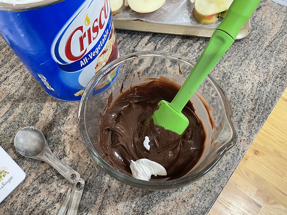 Adding Crisco to melted choc chips