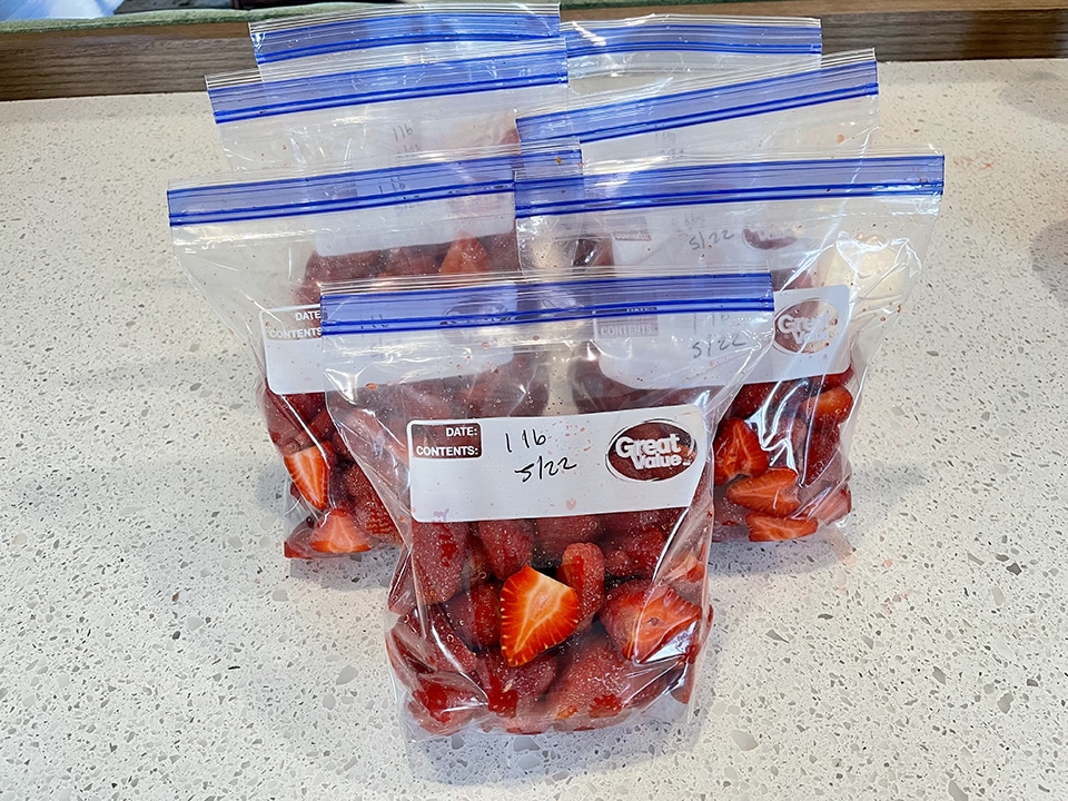 Cleaning and freezing strawberries