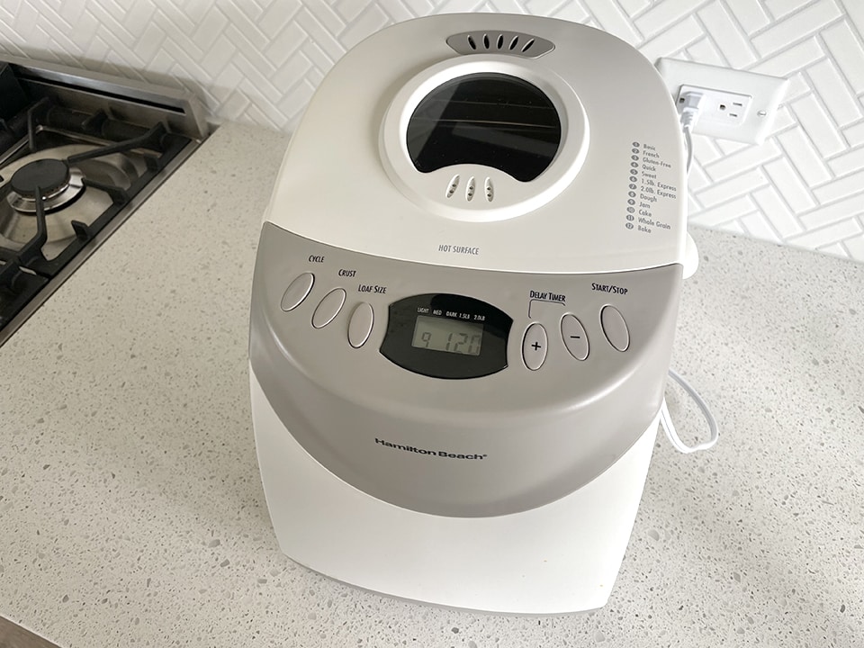 Starting the bread maker on jam setting