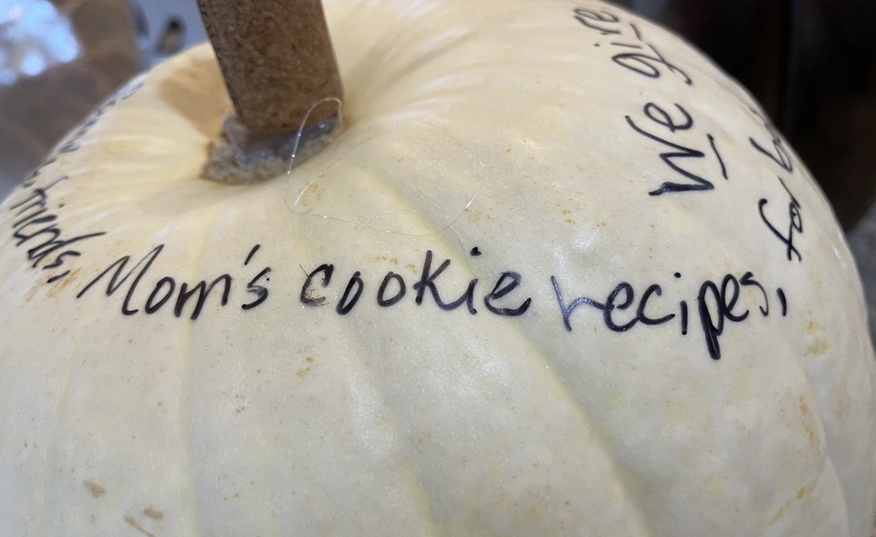 Gratitude pumpkin with words