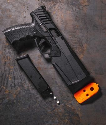 iconic Maxim 9 feature - 1