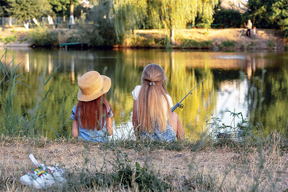 girls fishing