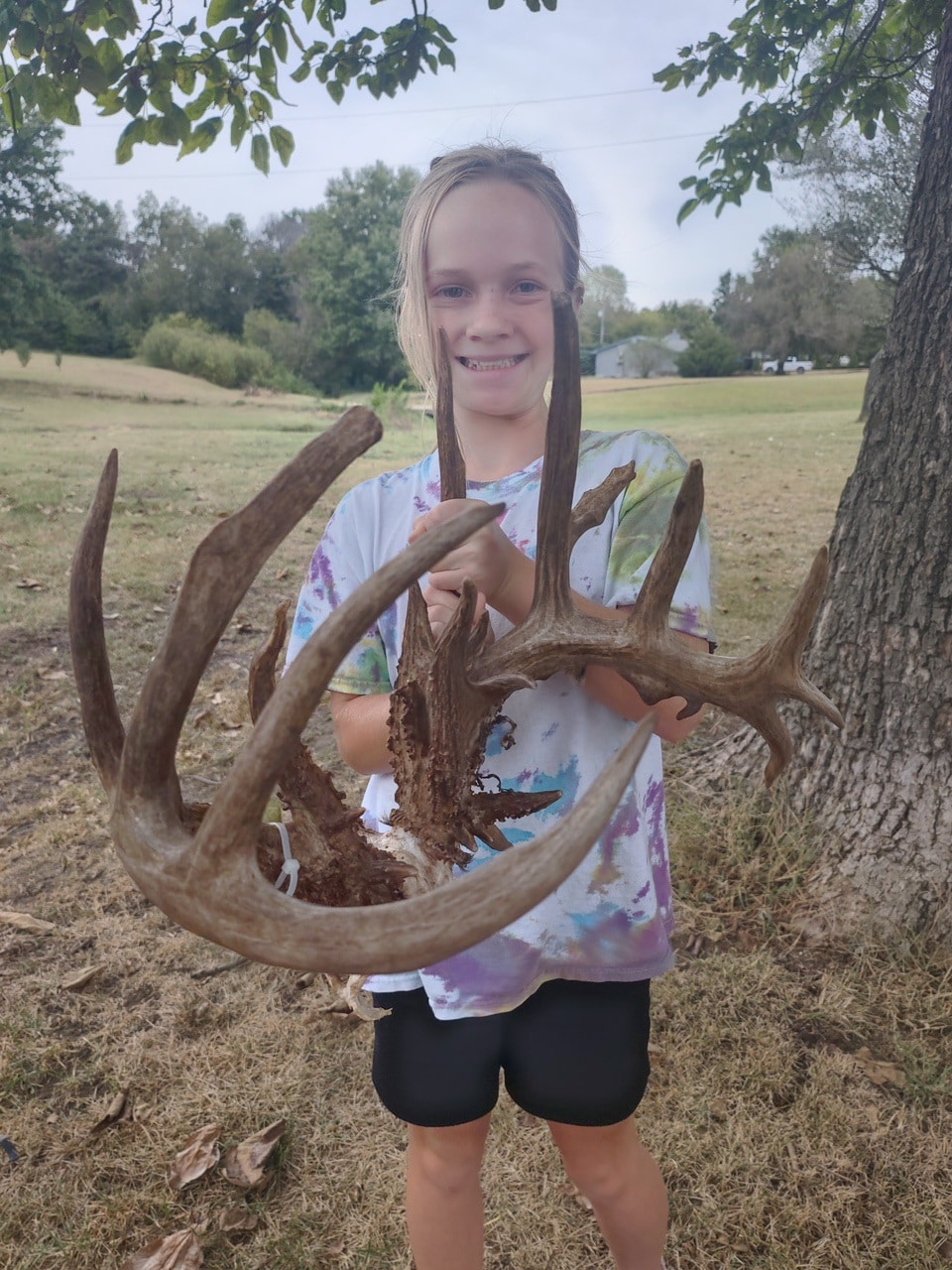 Ella Perkins with antlers 26 point