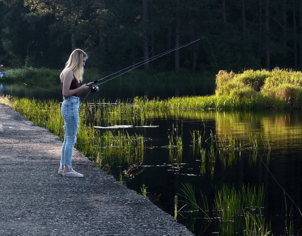 teen girl fishing