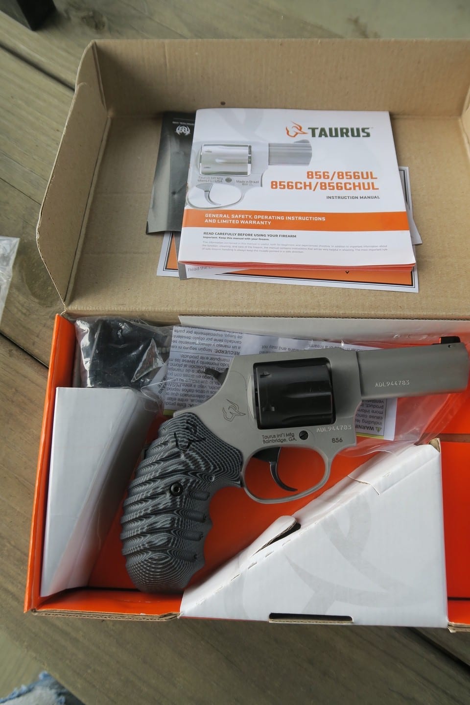 Taurus 856 in box Defender 856 revolver