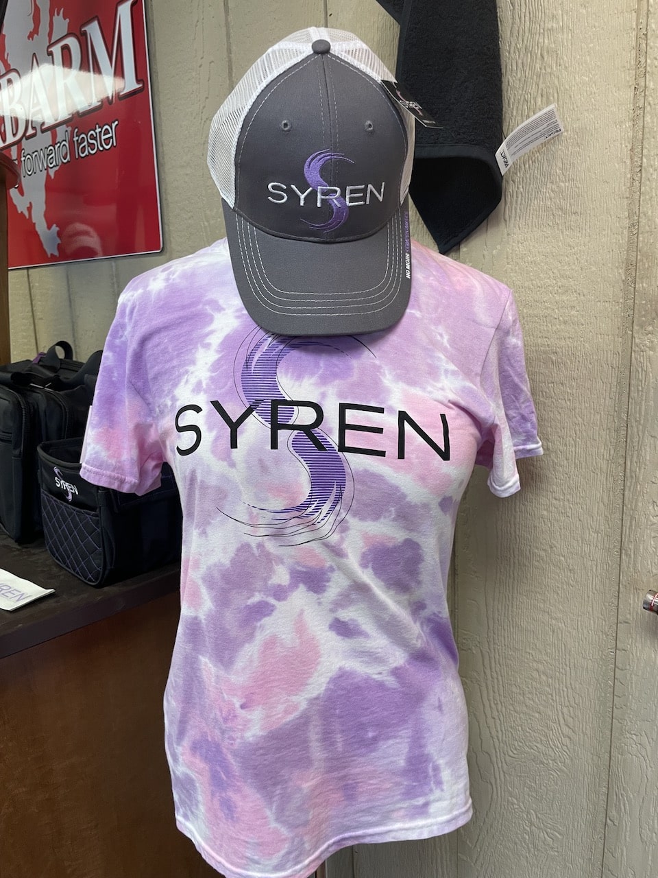 Syren hat and tshirt
