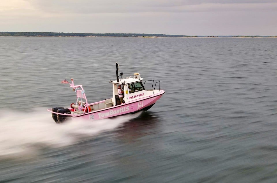 TowBoatUS Lake Texoma, Oklahoma’s pink response boat is raising awareness of breast cancer around the lake, and helping to drive donations to find a cure.