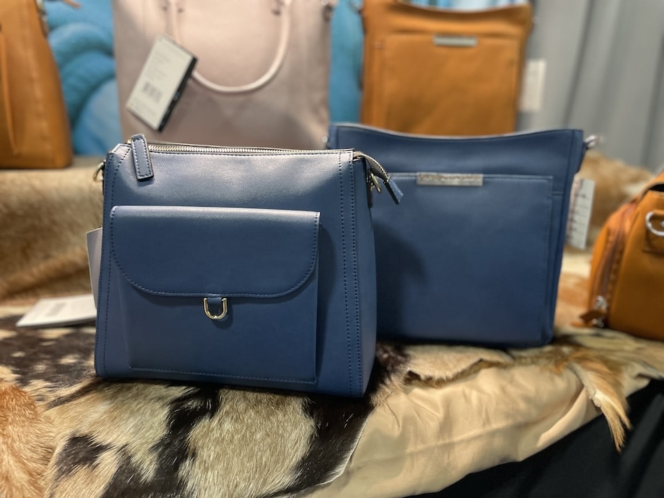 ocean blue Gun Tote'n Mamas