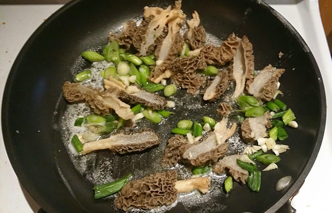 cooking mushrooms