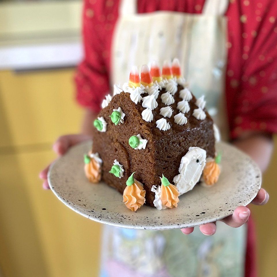 Daughter's Tomte Cake