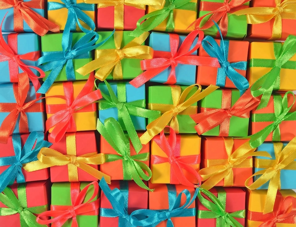colorful-packages-gift-with-bows Affordable Prepper Gifts