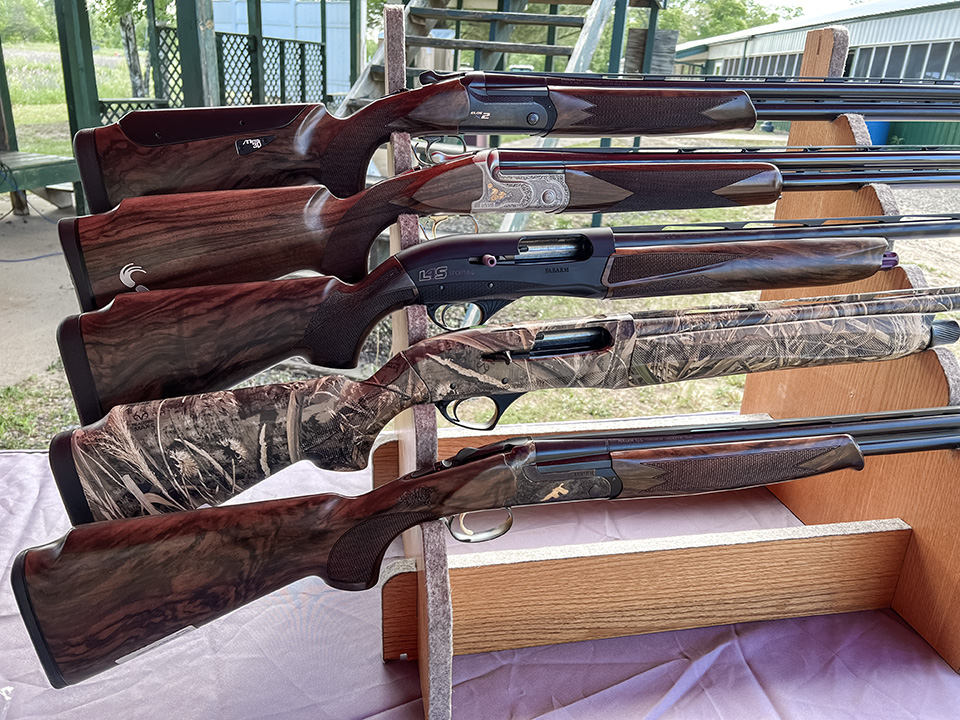 Syren shotguns Santa&rsquo;s Nice List