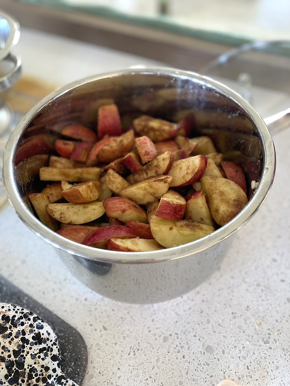 apples in instant pot sleeve