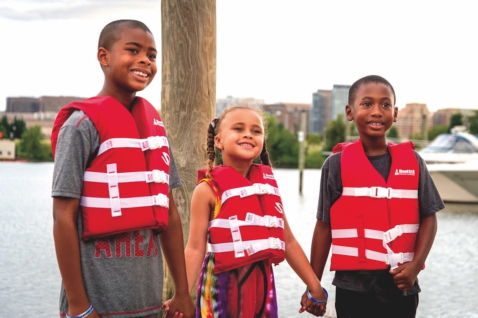 boat us life jacket loaner