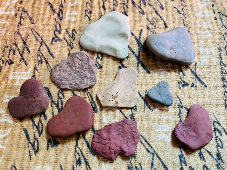 heart rock collection