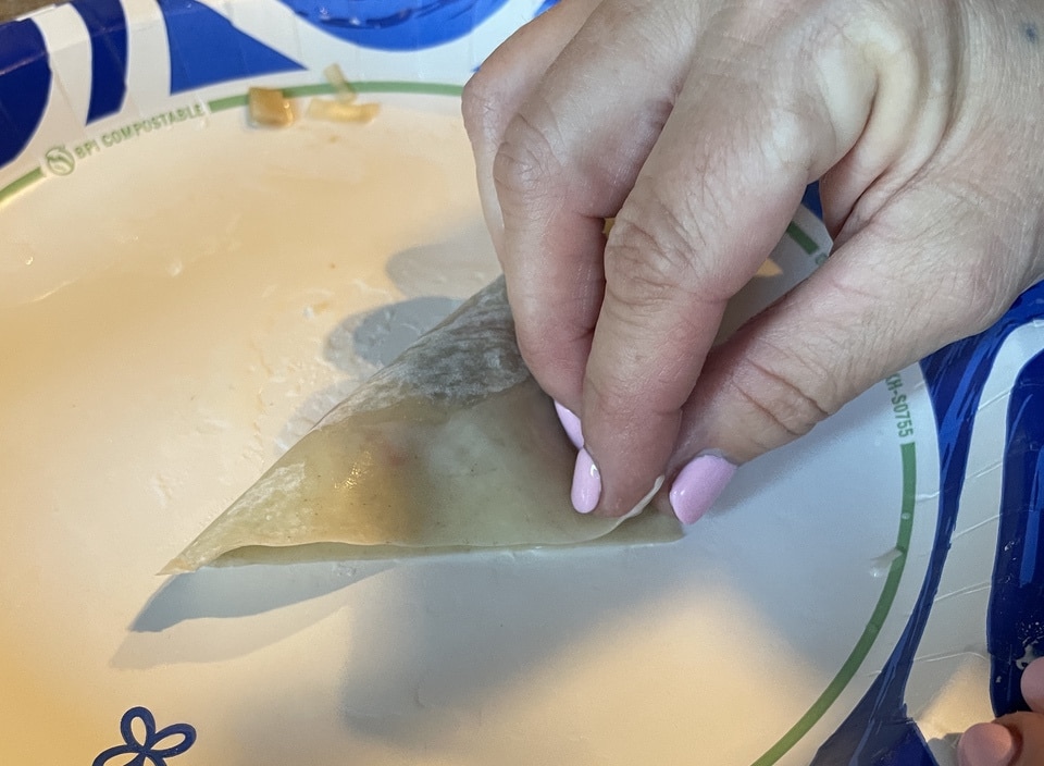 closing wonton wrapper