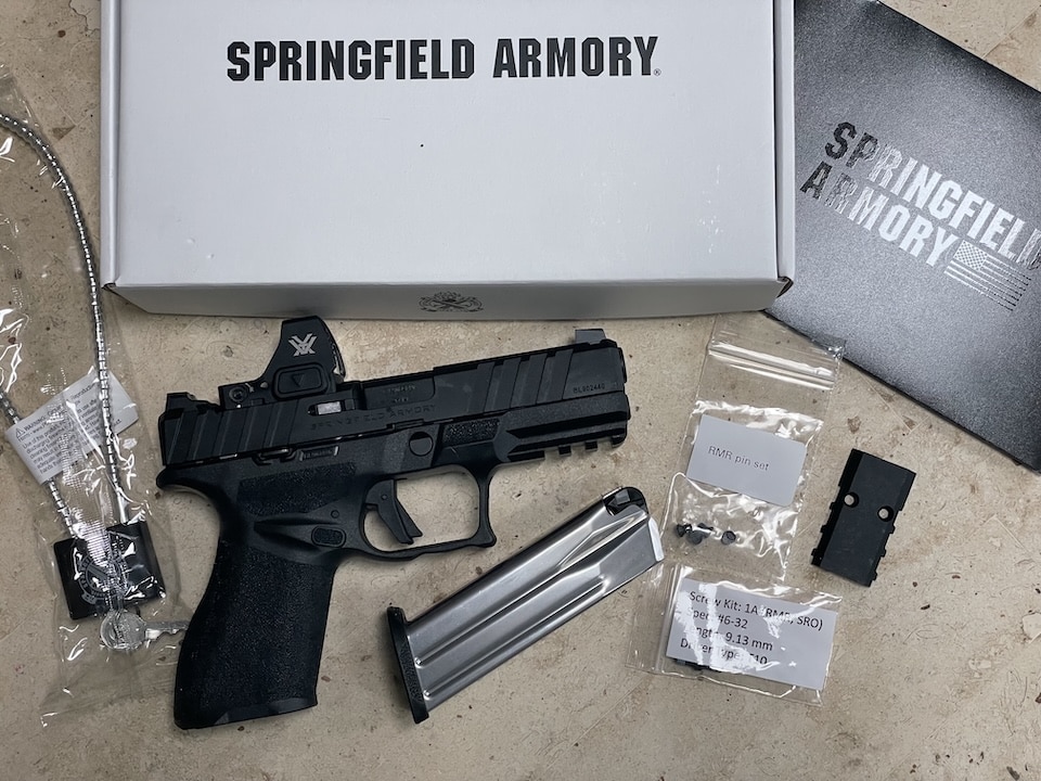 Echelon Alpha box contents