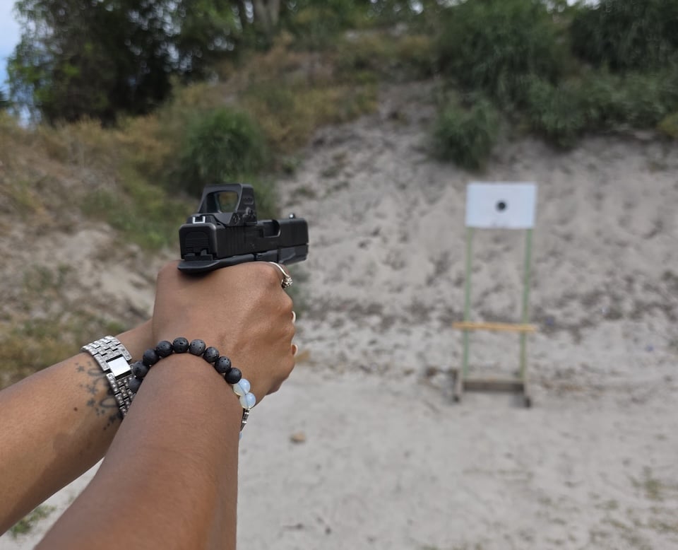 Gen 6 G19 with Holosun