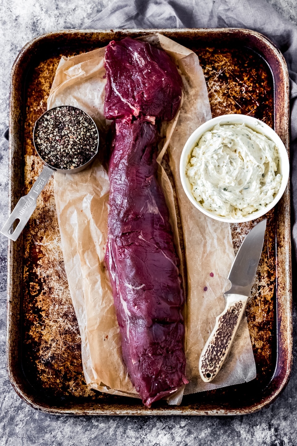 peppercorn-crusted-elk-tenderloin-1